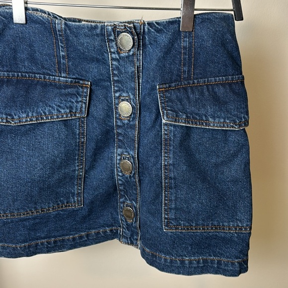 TopShop Denim Button Down Flap Pocket Jean Mini Skirt Size 28 - Picture 3 of 7